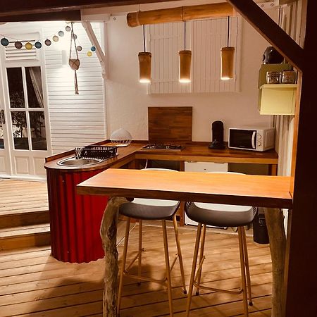 Les Coulirooms - Suite Avec Jacuzzi Et Grande Terrasse 상트 안느 외부 사진